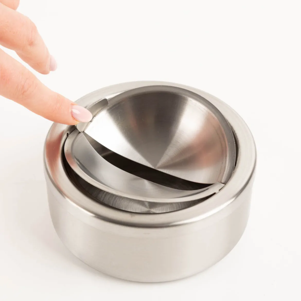 Aschenbecher mit Klappdeckel aus Metall 12x5cm (DxH)