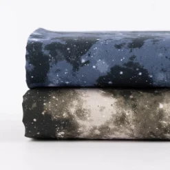 Baumwollstoff Popeline Digitaldruck Weltall Himmelszelt khakibraun creme schwarz weiß 1,40m Breite