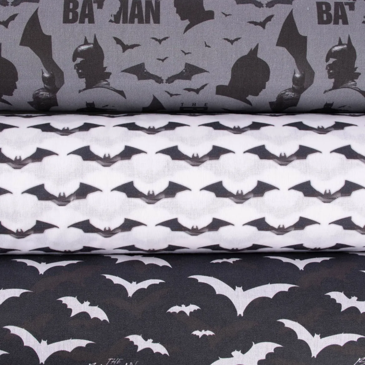 Baumwollstoff Popeline Digitaldruck The Batman™© Dark Hero Fledermäuse weiß schwarz dunkelgrau 1,5m Breite