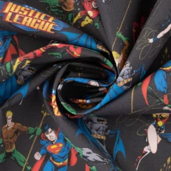 Baumwollstoff Popeline Digitaldruck Justice League Logo schwarz blau grau gelb rot grün 1,5m Breite