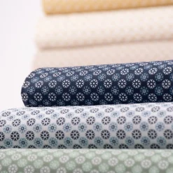 Baumwollstoff Popeline Minimals Blümchen Kreis-Ornamente weiß dunkelblau 1,48m Breite