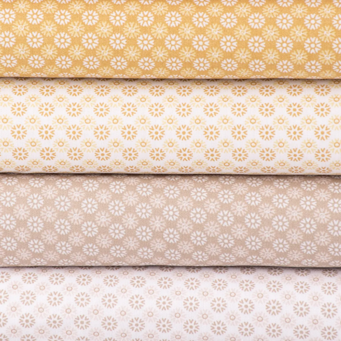 Baumwollstoff Popeline Minimals Blümchen Kreis-Ornamente weiß sand 1,48m Breite