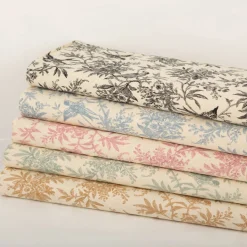Baumwollstoff Popeline Stoff Vögel und Blumen Serie Romantic Garden Babyblau 1,40m Breite
