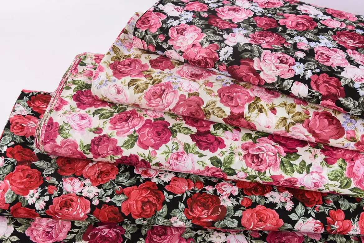 Baumwollstoff Rosen beige rosa pink grün 1,45m Breite