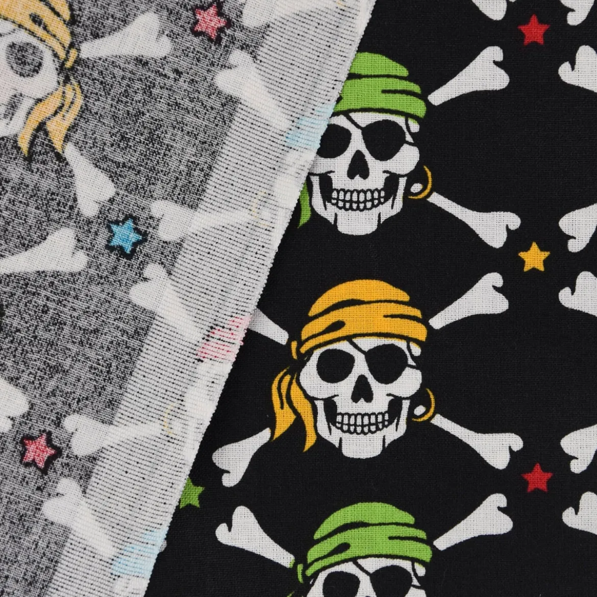 Baumwollstoff Totenkopf Pirat Sterne schwarz weiß bunt 1,6m Breite