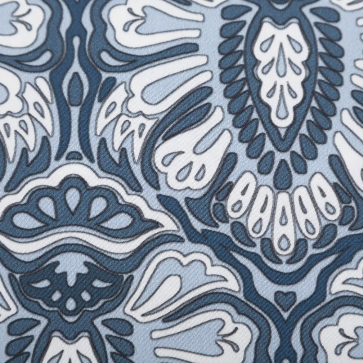 Baumwollstoff Trachtenstoffe Trachten Blumen Ornament Barock groß blau weiß 1,45m Breite