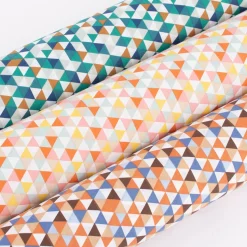 Baumwollstoff TRIMIA Geometrie Dreiecke weiß bunt 1,5m Breite