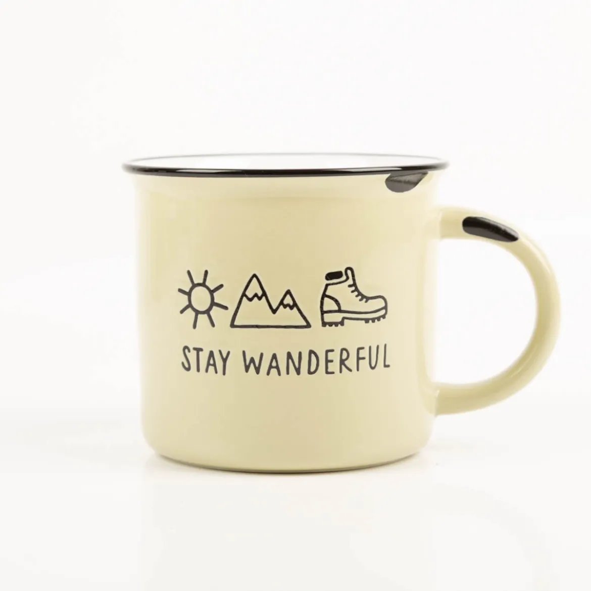 Becher Vintage Bergglück stay wanderful von Grafik Werkstatt