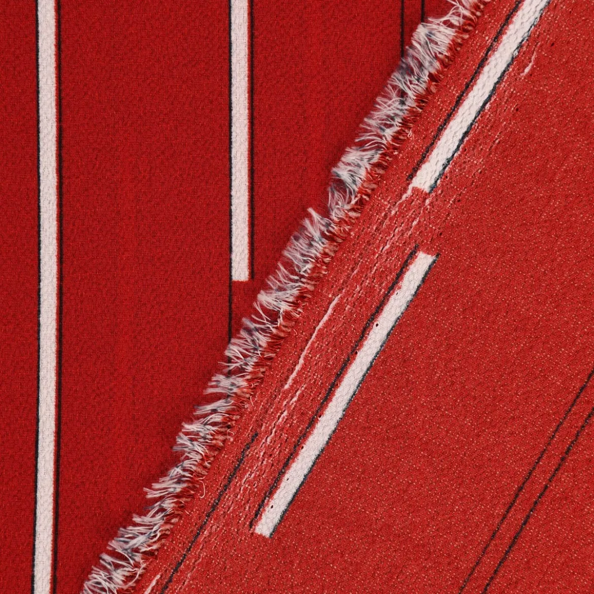 Bekleidungsstoff Chiffon Streifen rot weiß schwarz 1,45m Breite