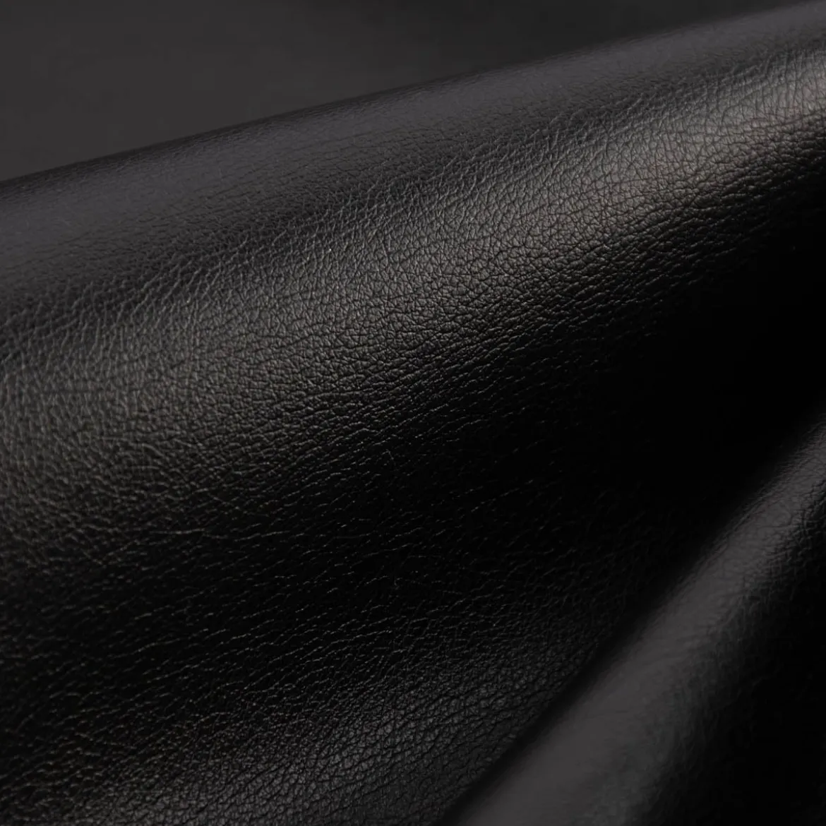 Bekleidungsstoff Kunstleder Lederimitat schwarz metallic 1,4m Breite