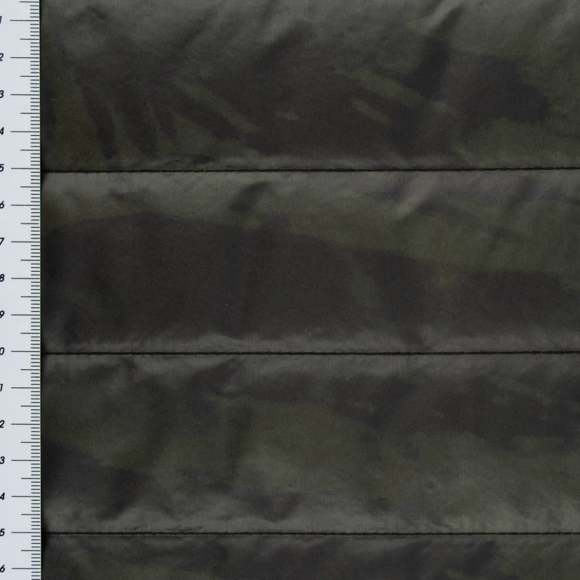Bekleidungsstoff Steppstoff Camouflage schwarz olivgrün schlamm 1,35m Breite