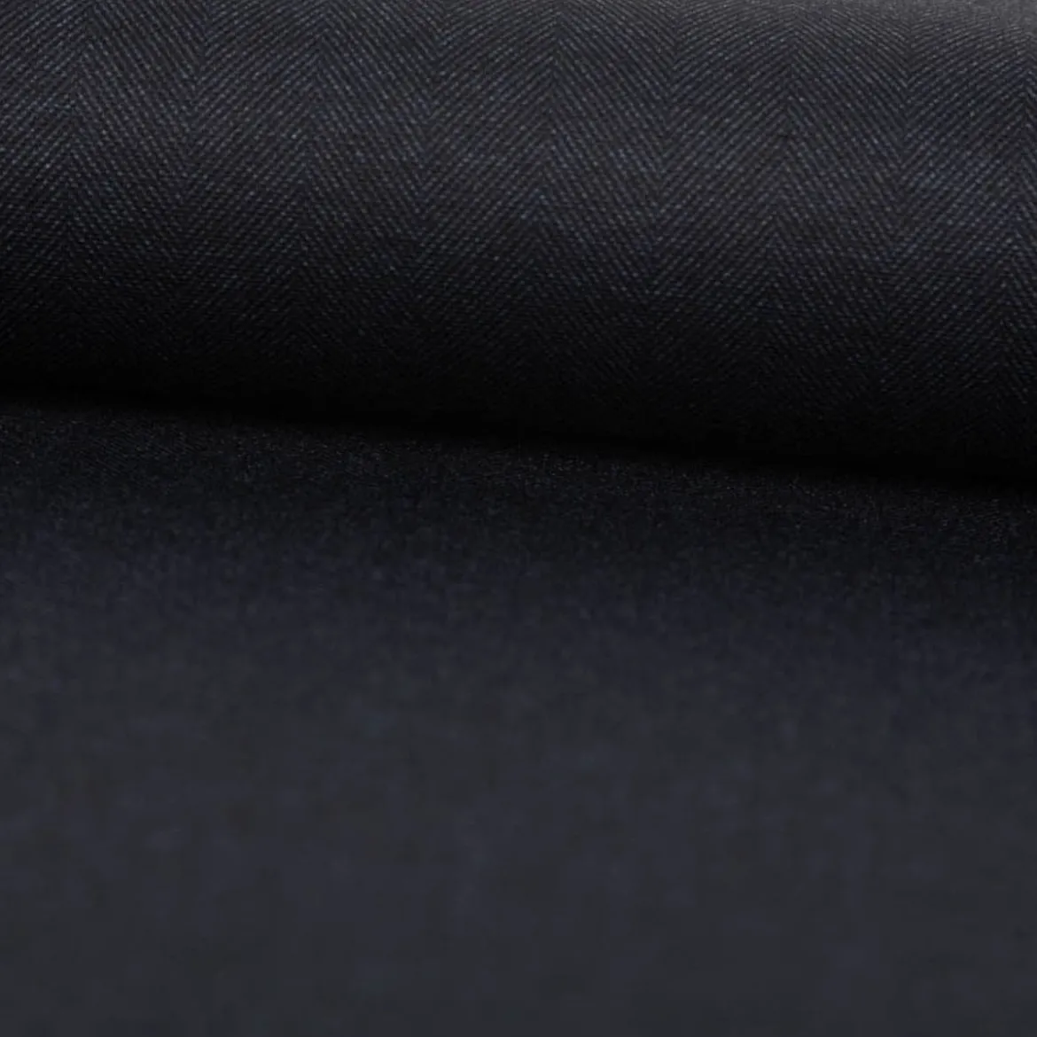 Bekleidungsstoff Vicenza dehnbar Herringbone dunkelblau 1,48m Breite