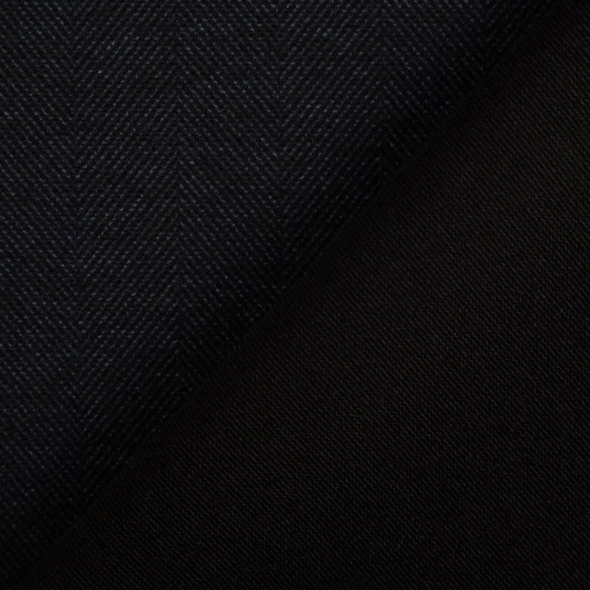 Bekleidungsstoff Vicenza dehnbar Herringbone dunkelblau 1,48m Breite