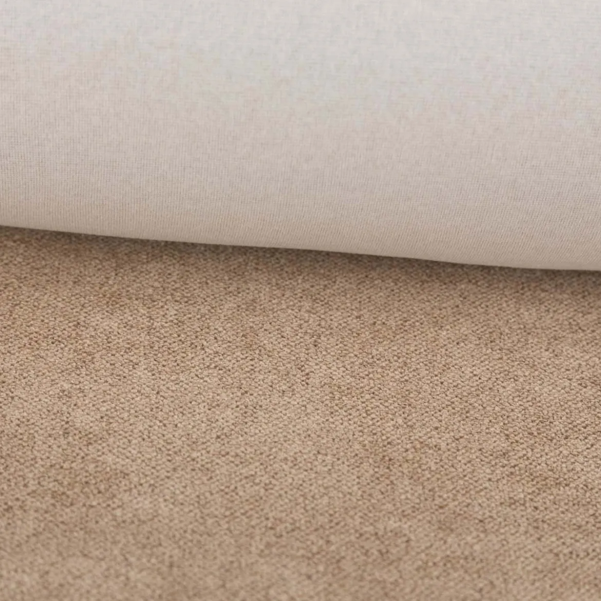 Boucle Polsterstoff mit Fleckschutz Petproof Doha hellbraun meliert 1,45m Breite