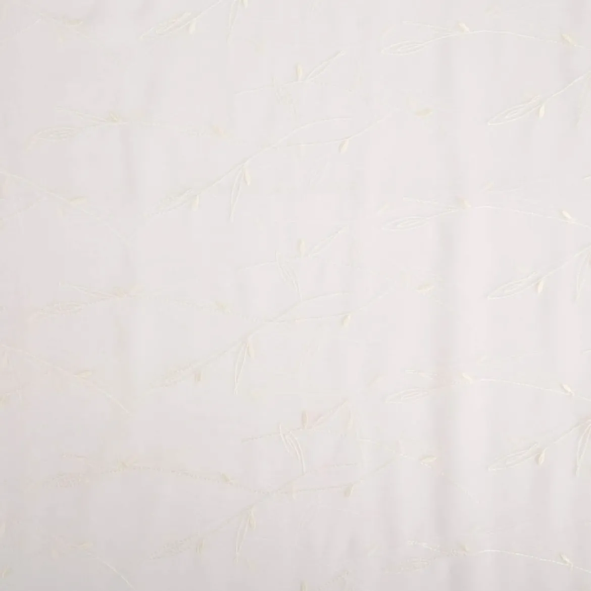 Brautstoff hauchzart transparent mit Blätterstickerei weiß 140cm breit