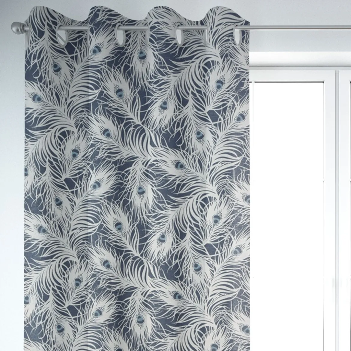 Clarke & Clarke STUDIO G Englischer Dekostoff Polsterstoff Federn Pfau dunkelblau weiß blau 138cm Breite