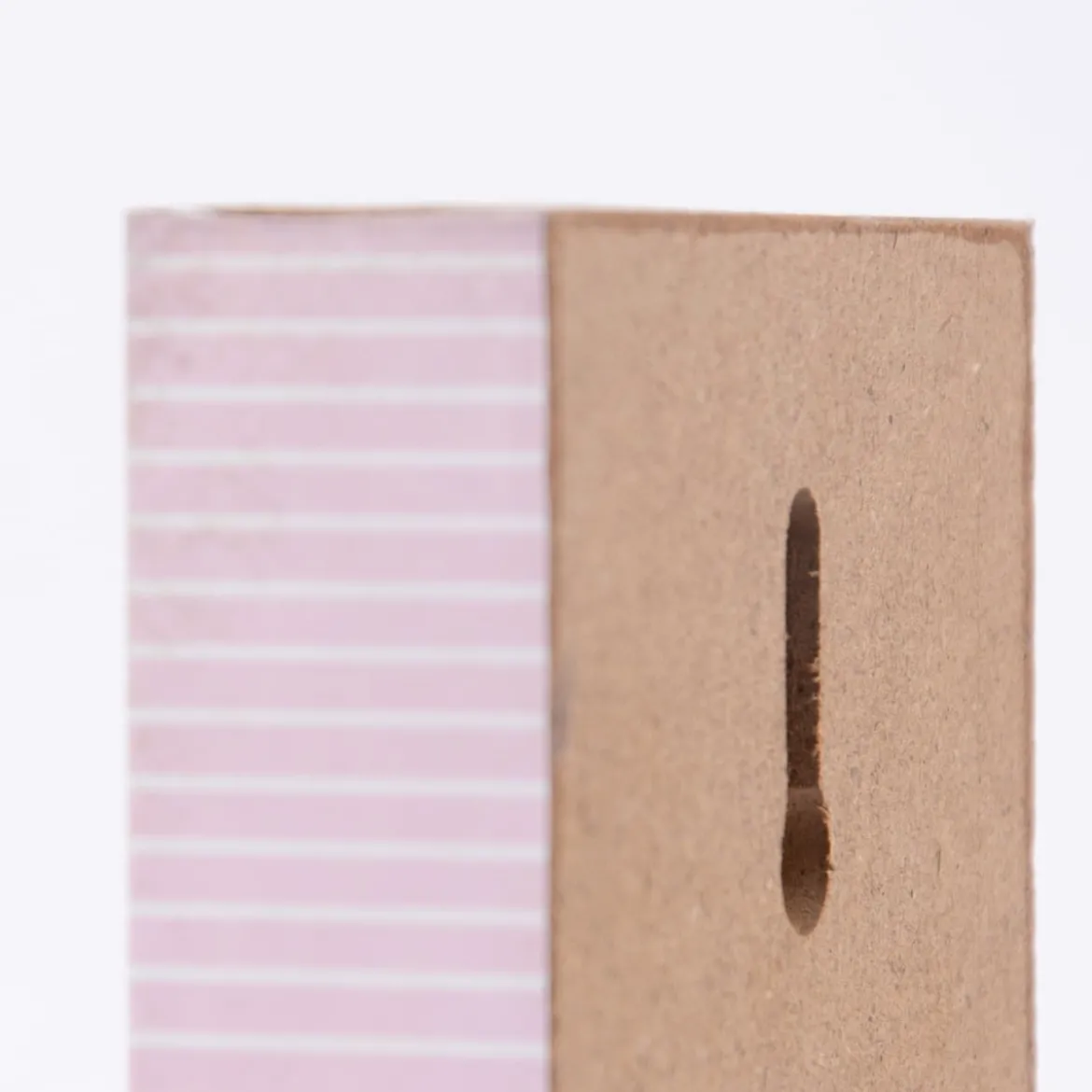 Clayre & Eef Schild Love never fails Holz rosa 9x2x13cm