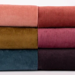 Cord Stoff aus Baumwolle Bekleidungsstoff Dekostoff 4,5W grob vorgewaschen einfarbig aubergine 1,4m Breite