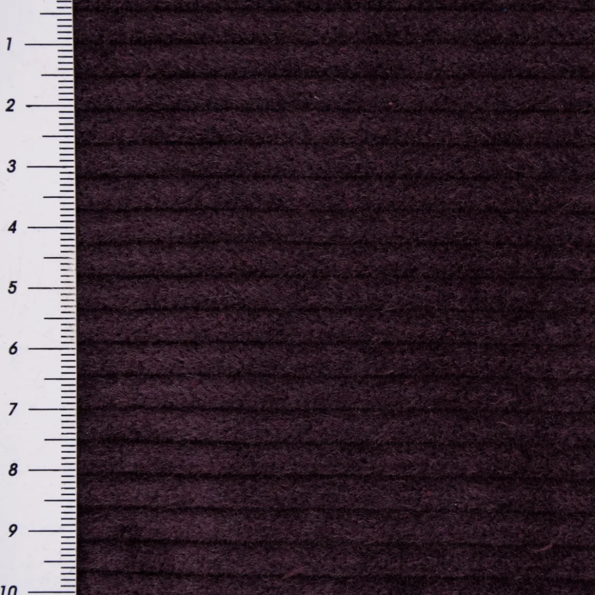 Cord Stoff aus Baumwolle Bekleidungsstoff Dekostoff 4,5W grob vorgewaschen einfarbig aubergine 1,4m Breite