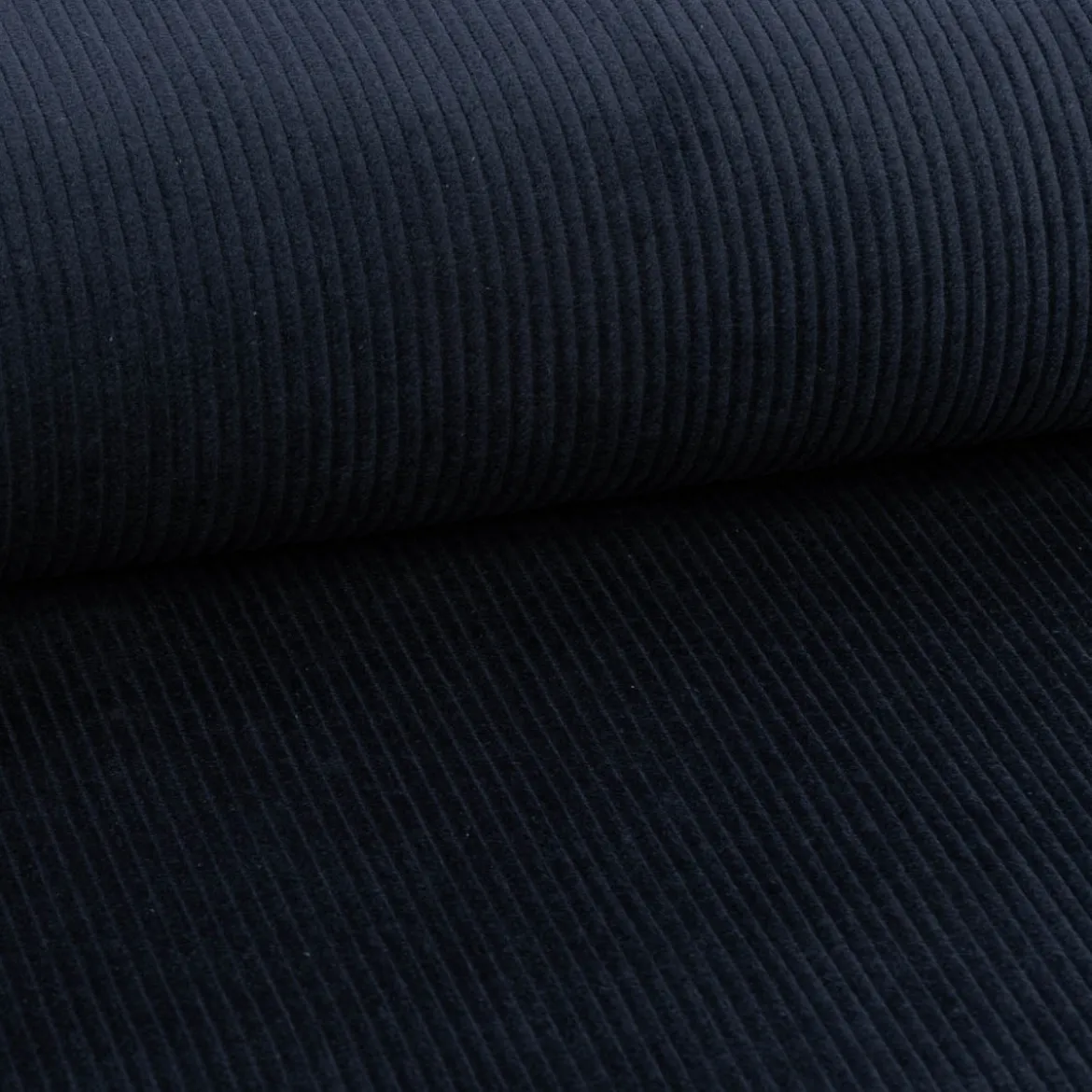 Cord Stoff aus Baumwolle Bekleidungsstoff Dekostoff 4,5W grob vorgewaschen einfarbig navy blau 1,4m Breite