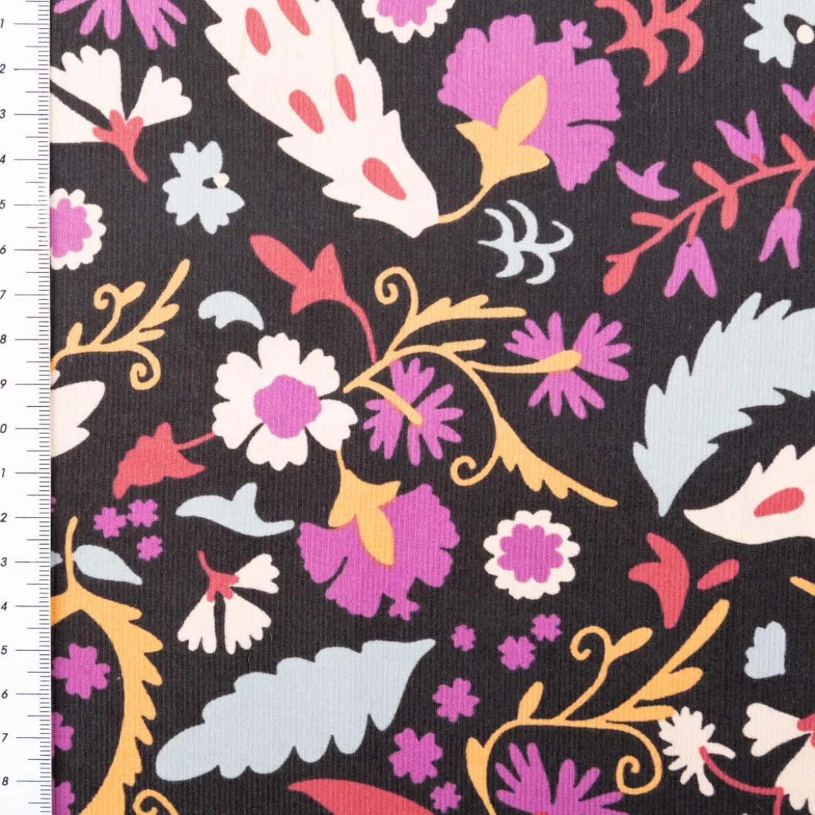 Cord Stoff Feincord Alio2 Blumen Blätter schwarz lila 1,4m Breite