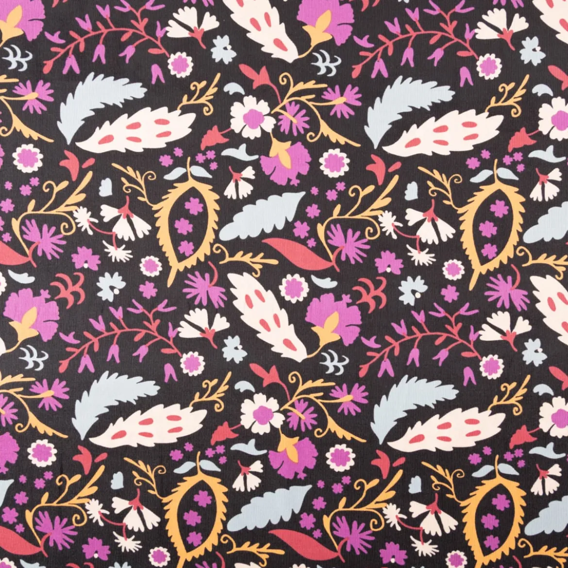 Cord Stoff Feincord Alio2 Blumen Blätter schwarz lila 1,4m Breite