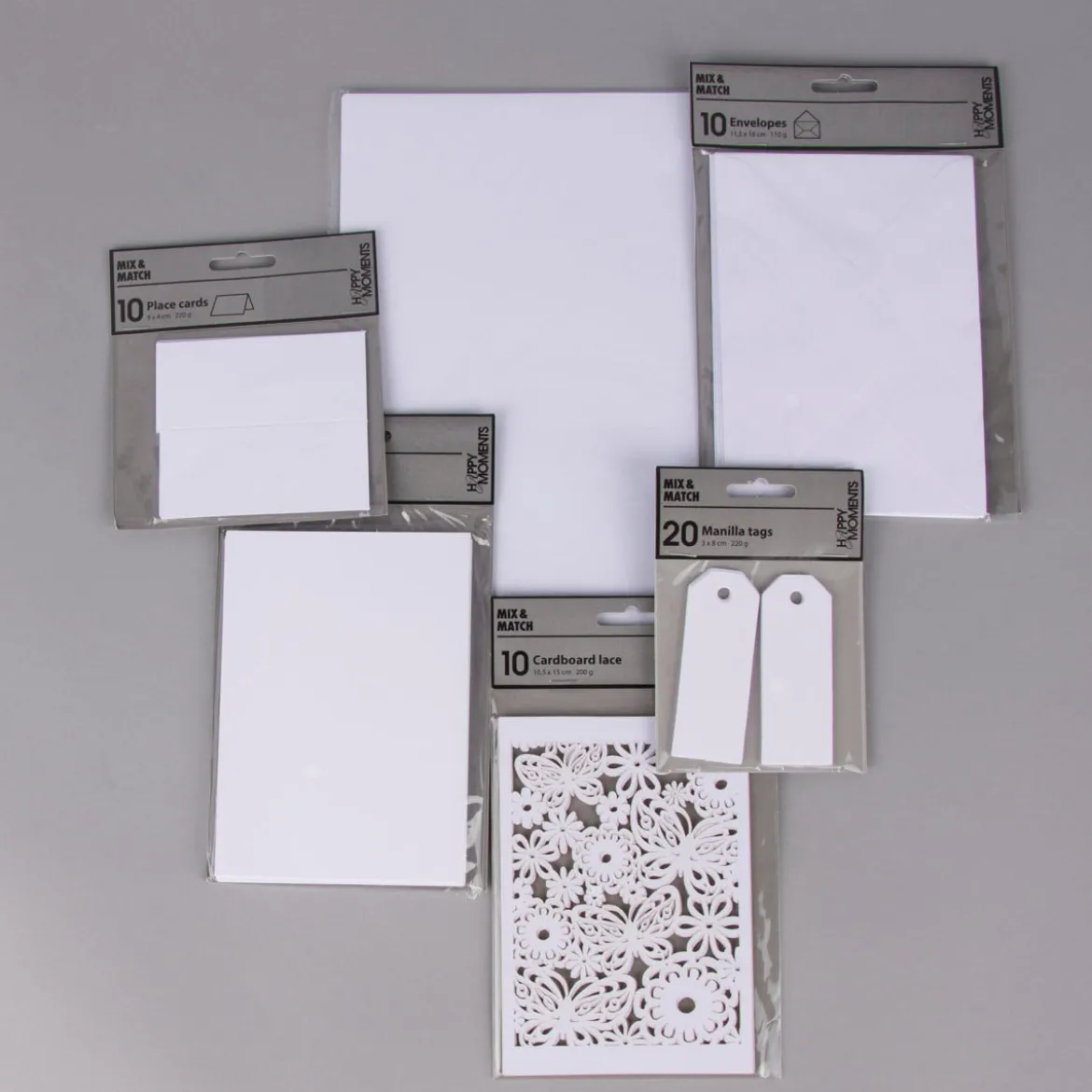 Creativ Company Anhänger mit leichter Struktur 20 Stück einfarbig weiß 3x8cm