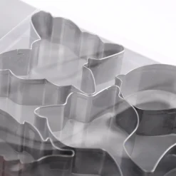 Creativ Company Ausstechförmchen Frühlingsmotive 4 Stück Metall verschiedene Größen