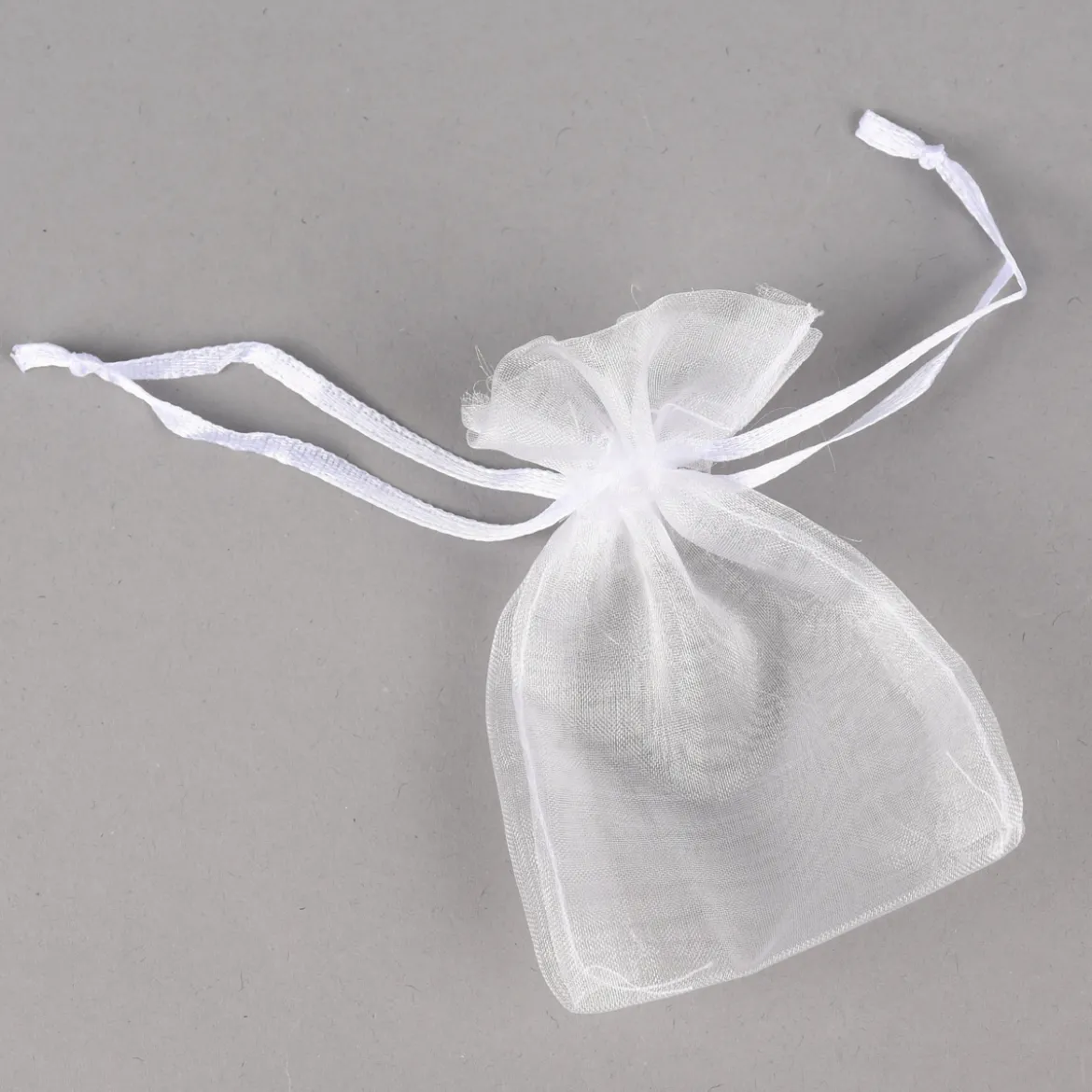 Creativ Company Organzabeutel mit Zugband 10er Pack weiß 6x10cm