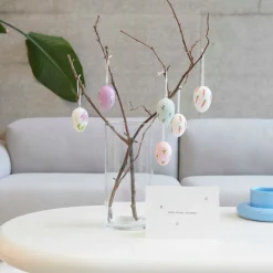 Deko Eier zum Hängen aus Kunststoff Blumen Karotten weiß lila mint 6 Stück 4x6cm von Rico Design