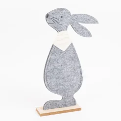 Dekofigur Hase aus Filz auf Holzfuß grau natur 17x5x33cm