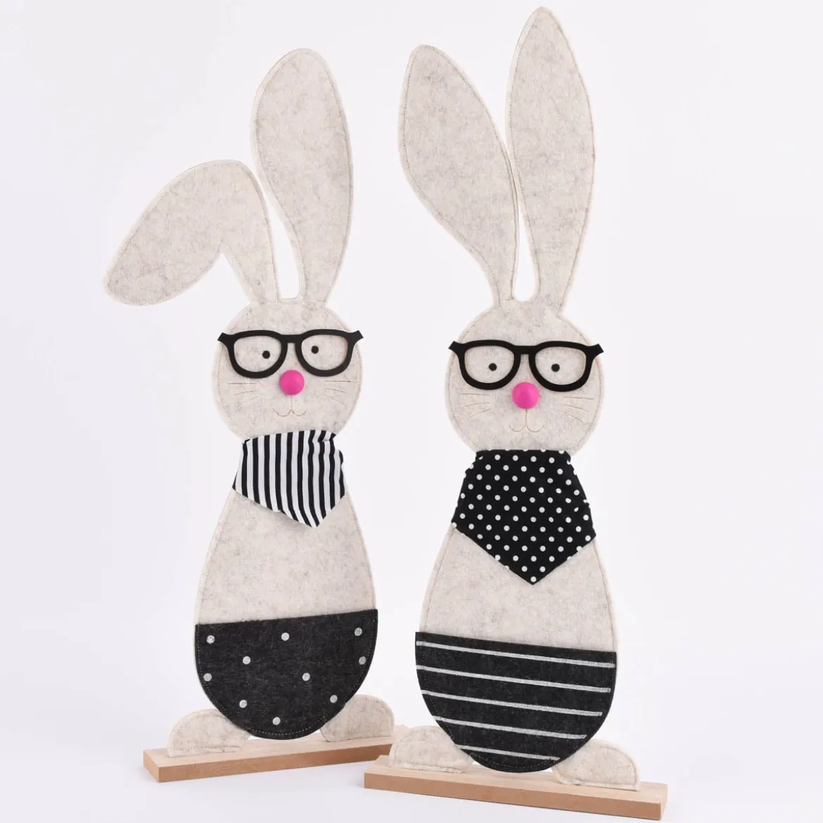 Deko Hase mit Brille und Halstuch Filz Holz natur schwarz weiß mit oder ohne Knickohr 23x58x5cm
