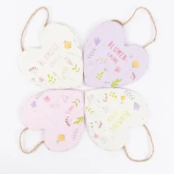 Dekohänger Herz mit Blumen und blumiger Aufschrift verschiedene Designs 15x15cm