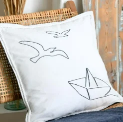 Dekokissen Schiff Möwen Stickerei weiß jeansblau meliert 50x50cm