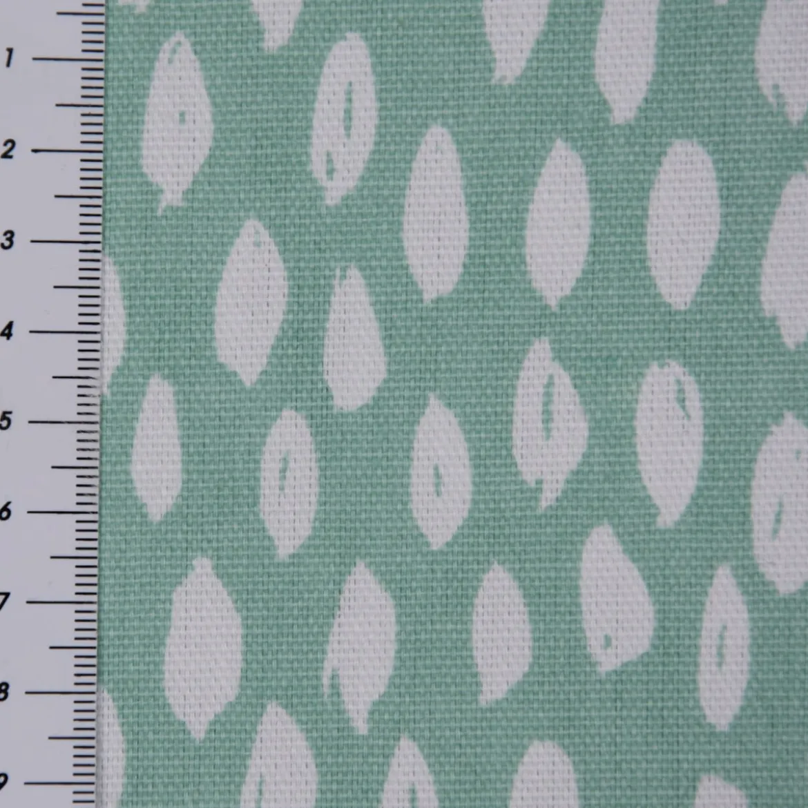 Dekostoff Bayside Honeydew mint weiß 137cm