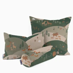 Dekostoff Halbpanama Leinenlook Mountain Forest Animals Tiere Hügel natur grün 1,40m Breite