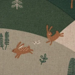 Dekostoff Halbpanama Leinenlook Mountain Forest Animals Tiere Hügel natur grün 1,40m Breite