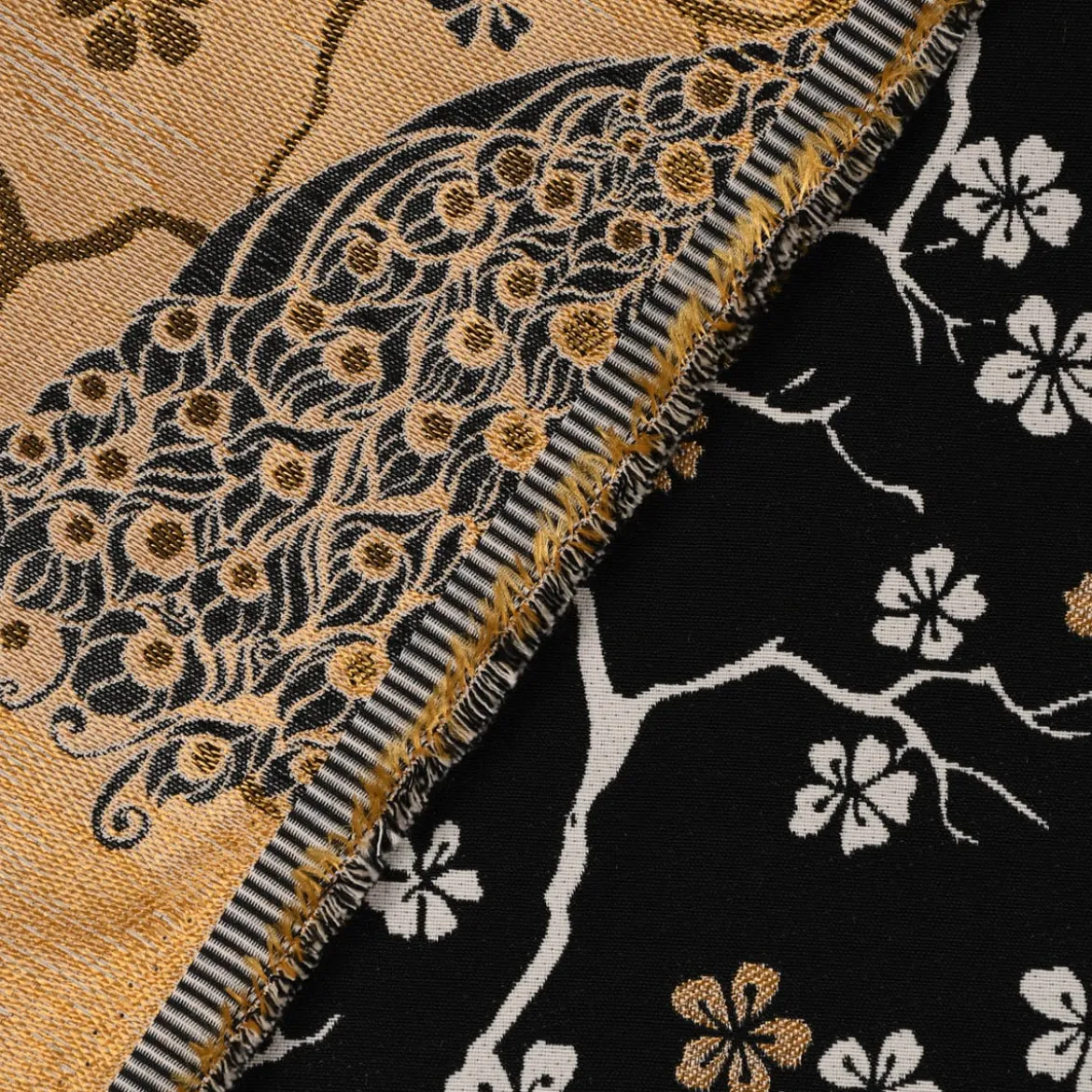 Dekostoff Jacquard Metallic Peacock Blossom Luxury Pfau Blüten schwarz gold ecru 1,4m Breite