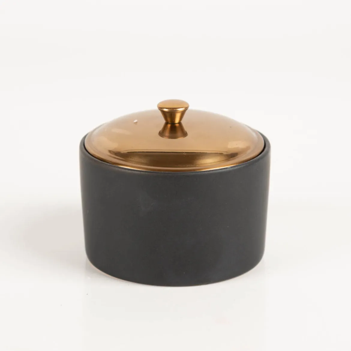 Duftkerze Sojakerze Hygge Black Bergamot & Mahogony 141g im Keramiktopf mit Metalldeckel von Paddywax