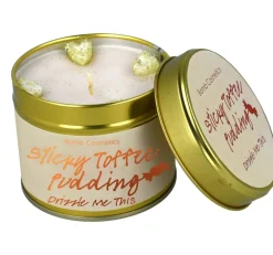 Duftkerze Sticky Toffee Pudding in der Metalldose handgemacht von Bomb Cosmetic