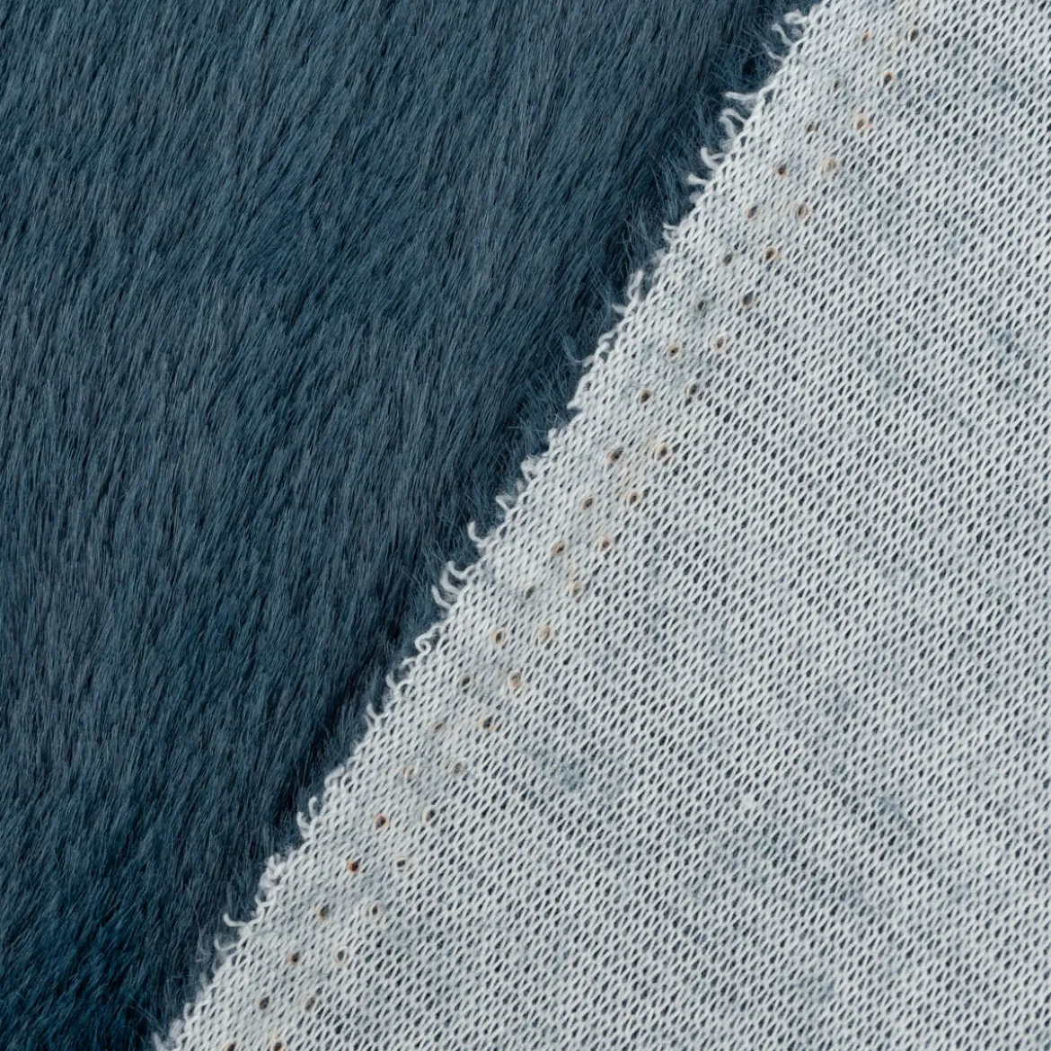 Fellimitat Kunstfell Diaz kuschelweich blau 1,45m Breite