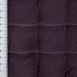 Fellimitat Plüschstoff Relief Karo lila 1,58m Breite