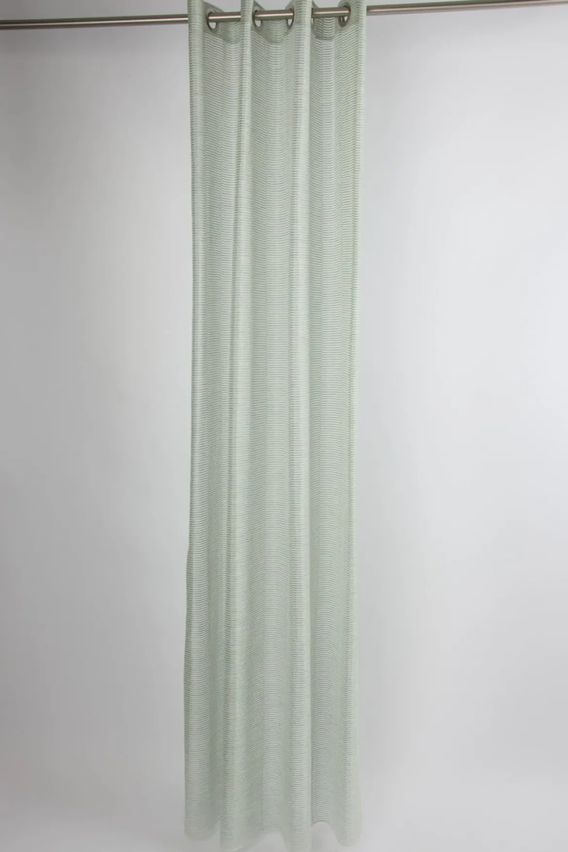 Fertiggardine Fertigvorhang Ösenschal mit Metallösen enge Streifen grün 145x245cm