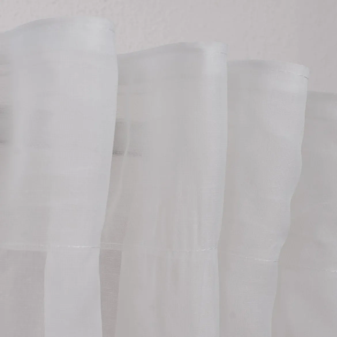 Fertiggardine Schal mit Schlaufenband Batistoptik creme 145x245cm