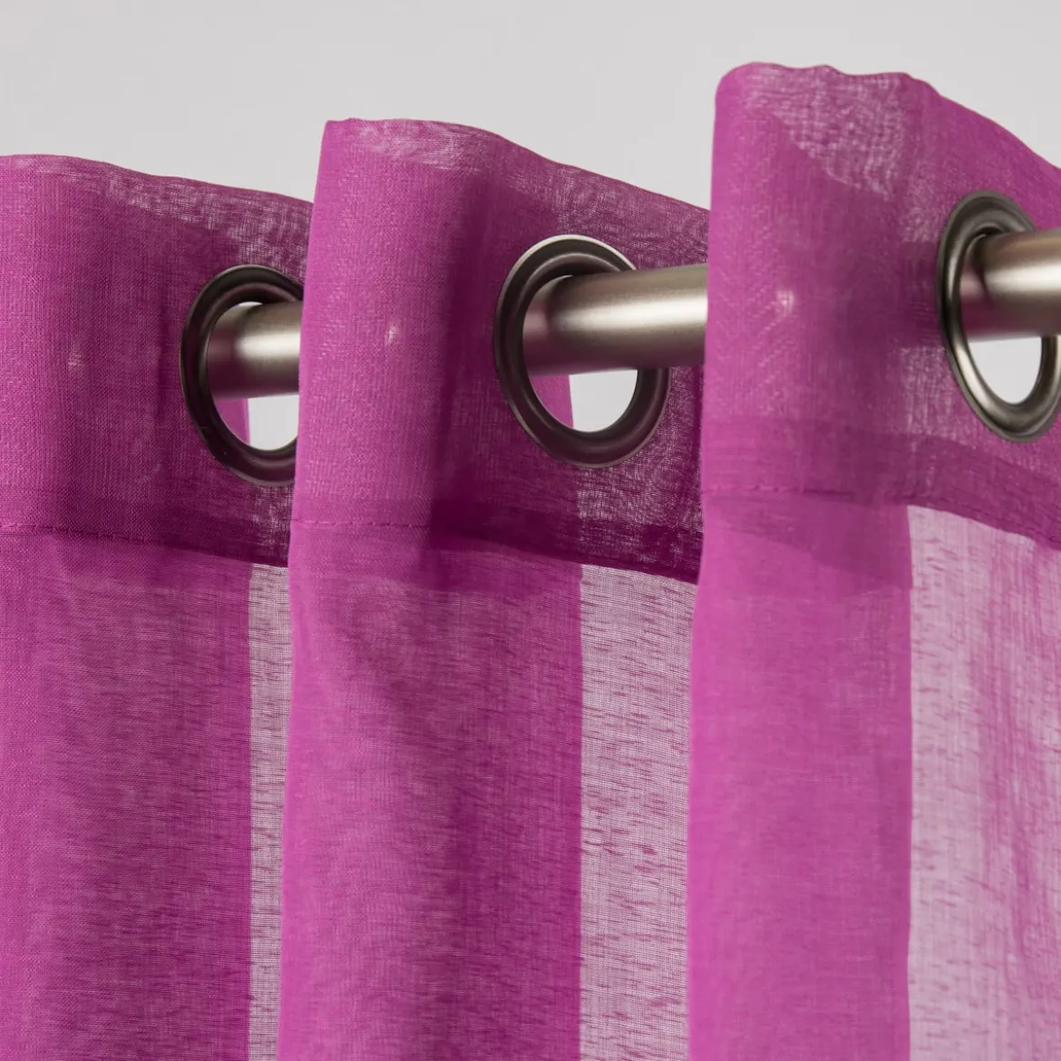 Fertiggardine Ösengardine einfarbig Voile Struktur beere 135x260cm