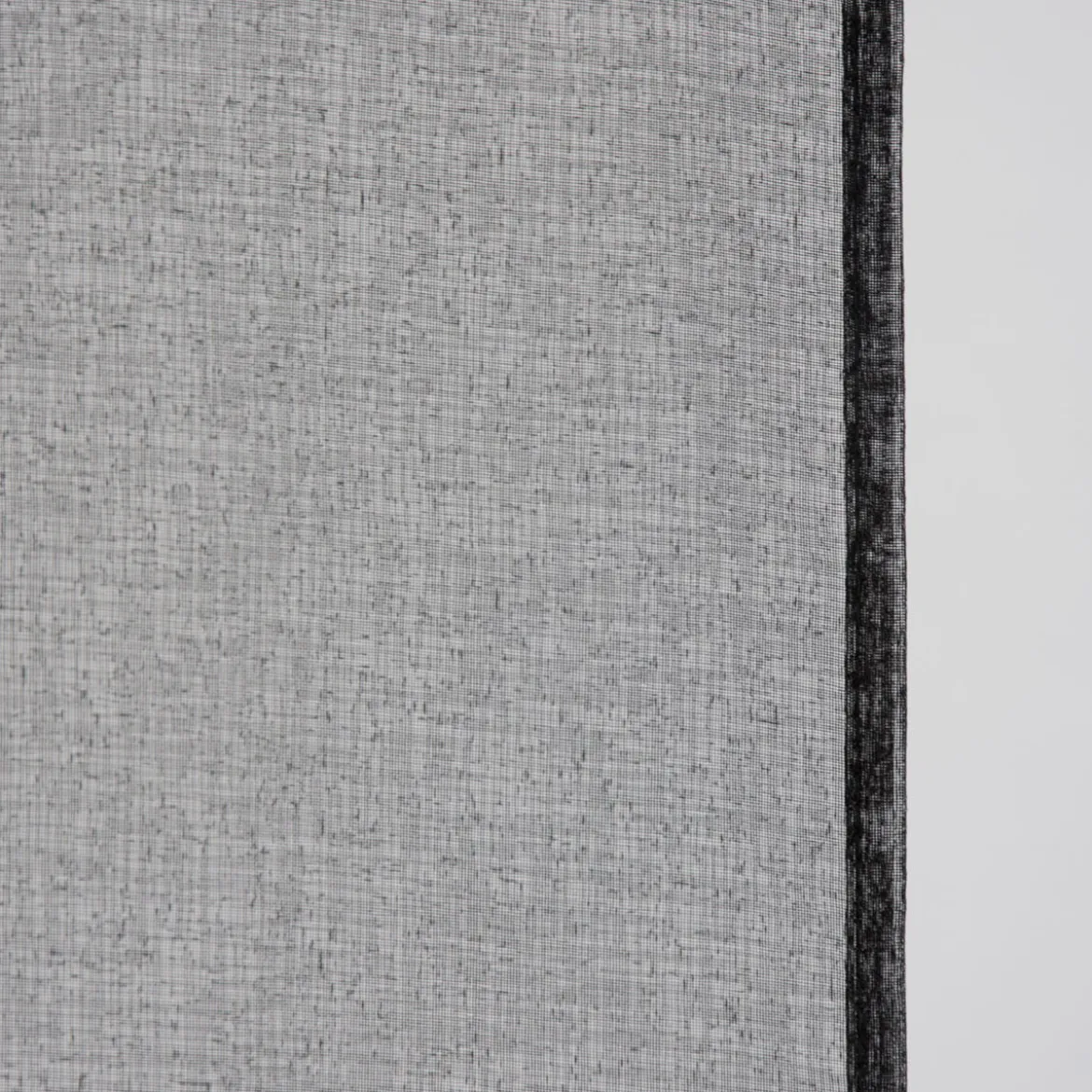 Fertiggardine Ösengardine einfarbig Voile Struktur schwarz 135x260cm