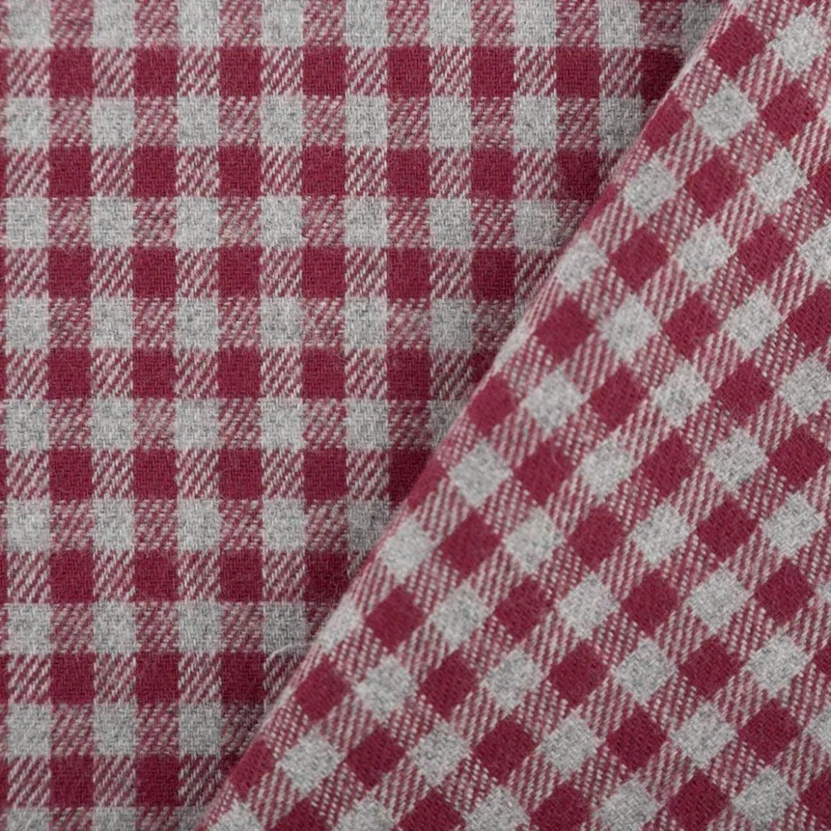 Flanell Stoff aus Baumwolle garngefärbt Mini-Karo rot 1,44m Breite