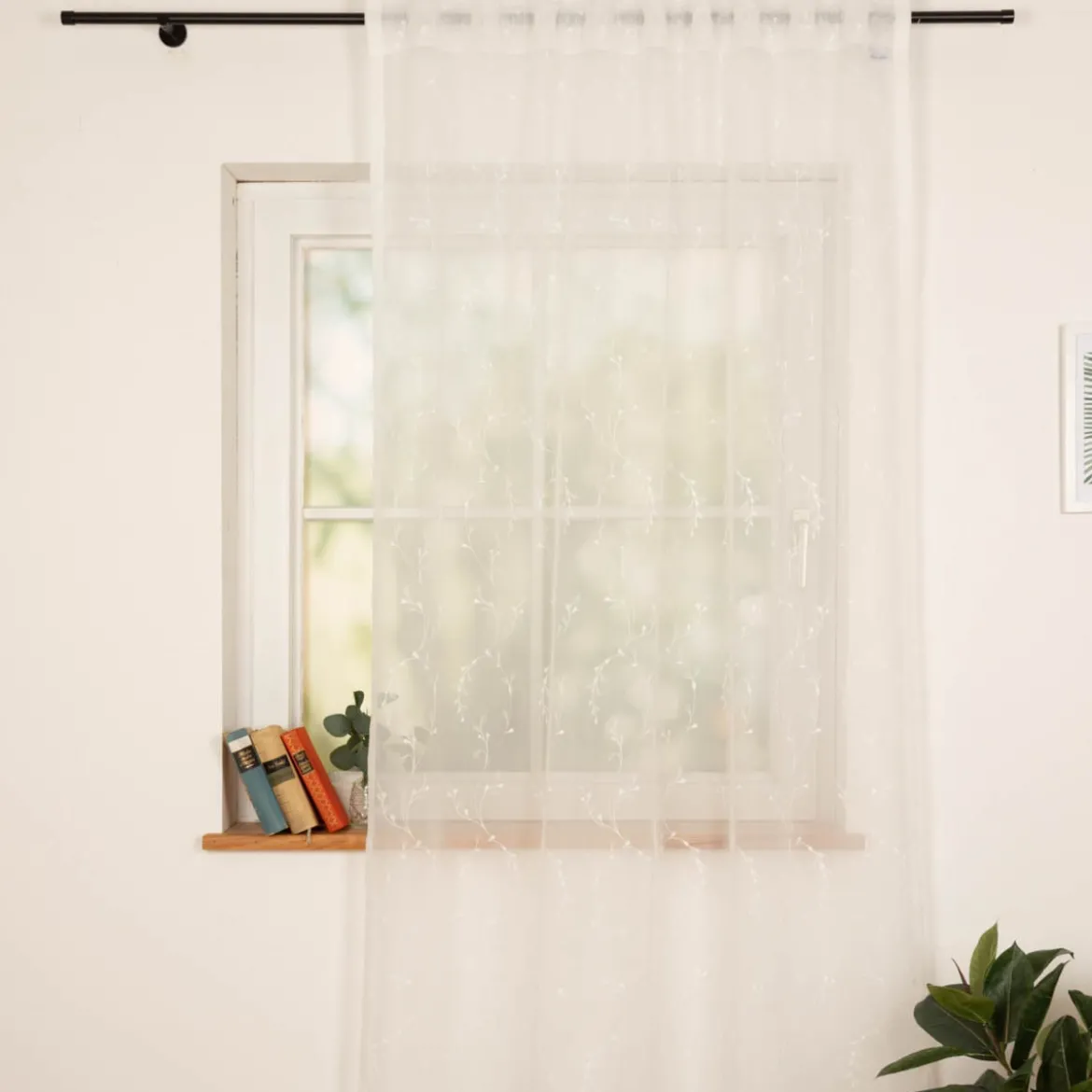 Gardinenstoff Gardinenstores Stickerei Batistoptik Blumenranken raumhoch ecru 280cm