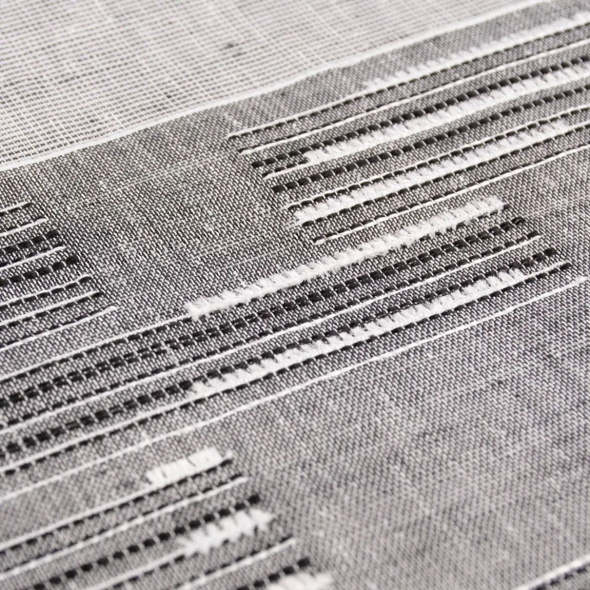 Gardinenstoff natürliche Strukturoptik Streifen halbtransparent grau 150cm Breite