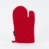 Grafik Werkstatt Ofenhandschuh Weihnachten Frohes Fest Punkte Stern rot 30x18cm